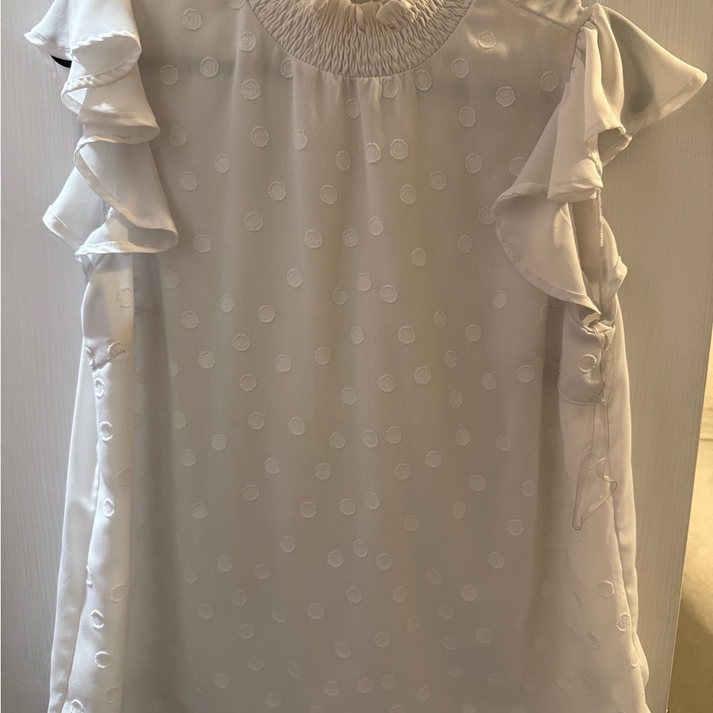 ANDREE BY UNIT Cream Flutter Sleeve Blouse
